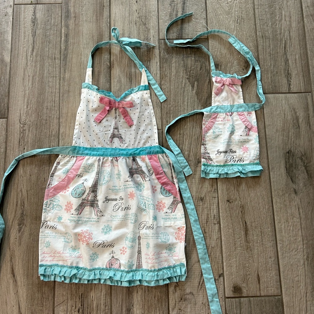 Girl and doll matching Paris/ Eiffel Tower aprons